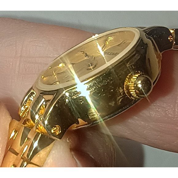 Nice Ladies Pulsar Small Dial Bracelet Watch With New Battery main image 10